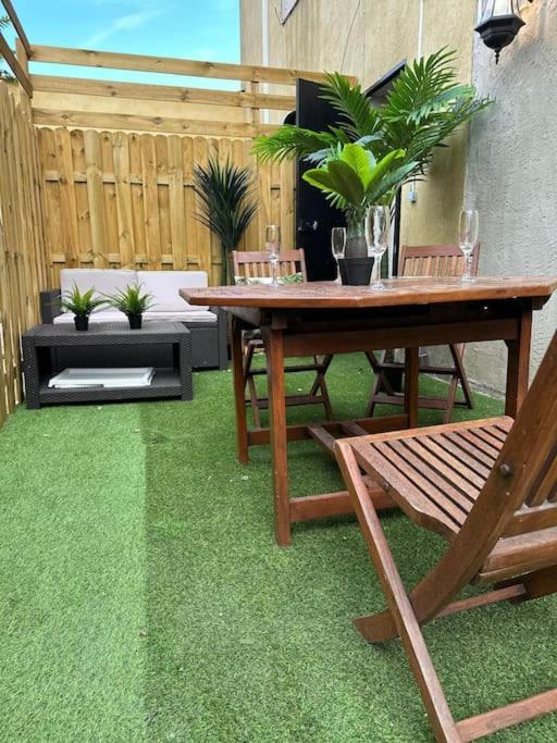 Marbella Logement Privatif -Jacuzzi-Sauna La Valette-du-Var Zewnętrze zdjęcie